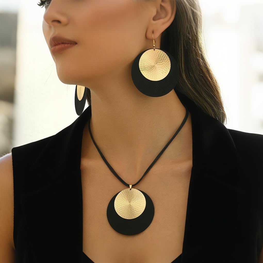 Gold Disc Pendant Necklace Earrings Set Leather Cord Black Circle Statement Necklaces Geometric Textured Medallion Jewelry For Women Party Fashion
