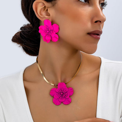 Vintage Flower Necklace Earring Set Gold Snake Chain Necklace Bohemian Red Flowers Choker Necklaces Hypoallergenic Statement Flower Stud Earrings Elegant Bridal Wedding Summer Beach Jewelry