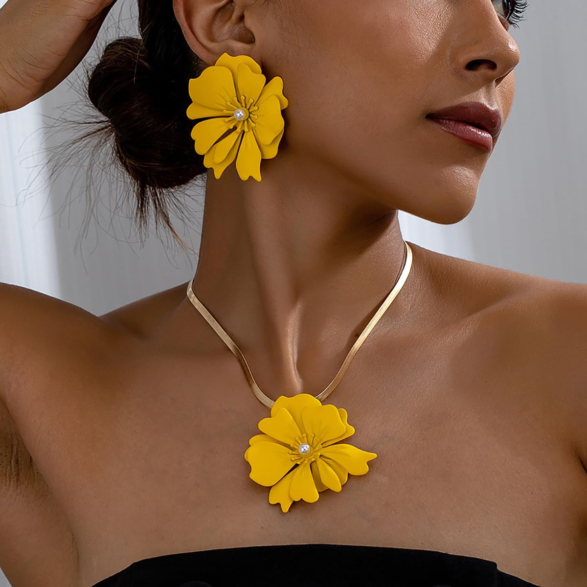 Vintage Flower Necklace Earring Set Gold Snake Chain Necklace Bohemian Red Flowers Choker Necklaces Hypoallergenic Statement Flower Stud Earrings Elegant Bridal Wedding Summer Beach Jewelry