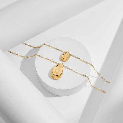 Dainty Gold Layered Necklaces for Women Chunky 14K Gold Plated Teardrop Pendant Necklace Trendy Simple Jewelry Gifts for Women