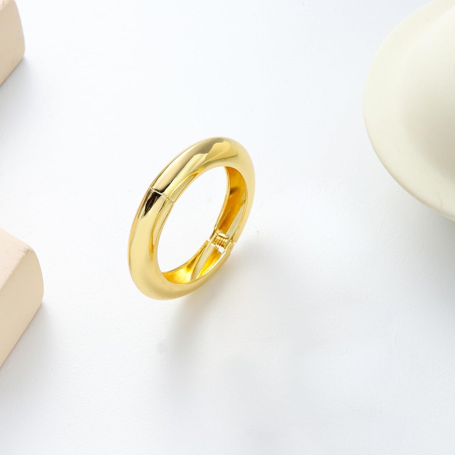 2pcs Gold Bangle Bracelets for Women, Trendy Hinged Cuff Open Wide Chunky Gold Bracelet Stack Arm Cuff Jewelry for Women