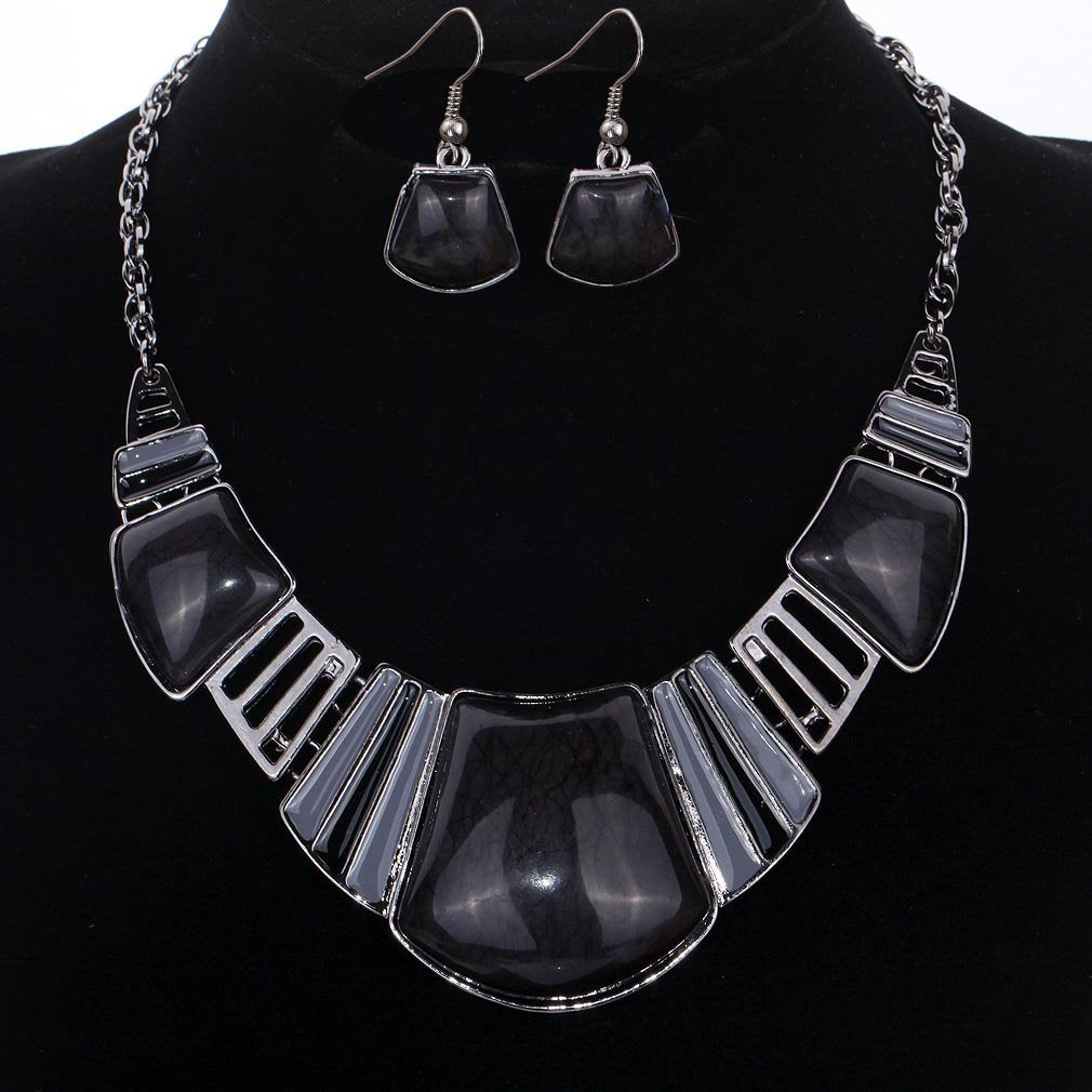 YAZILIND Vintage Ethnic Tibetan Sliver Turquoise Bib Collar Earrings Necklace Jewelry Set Women