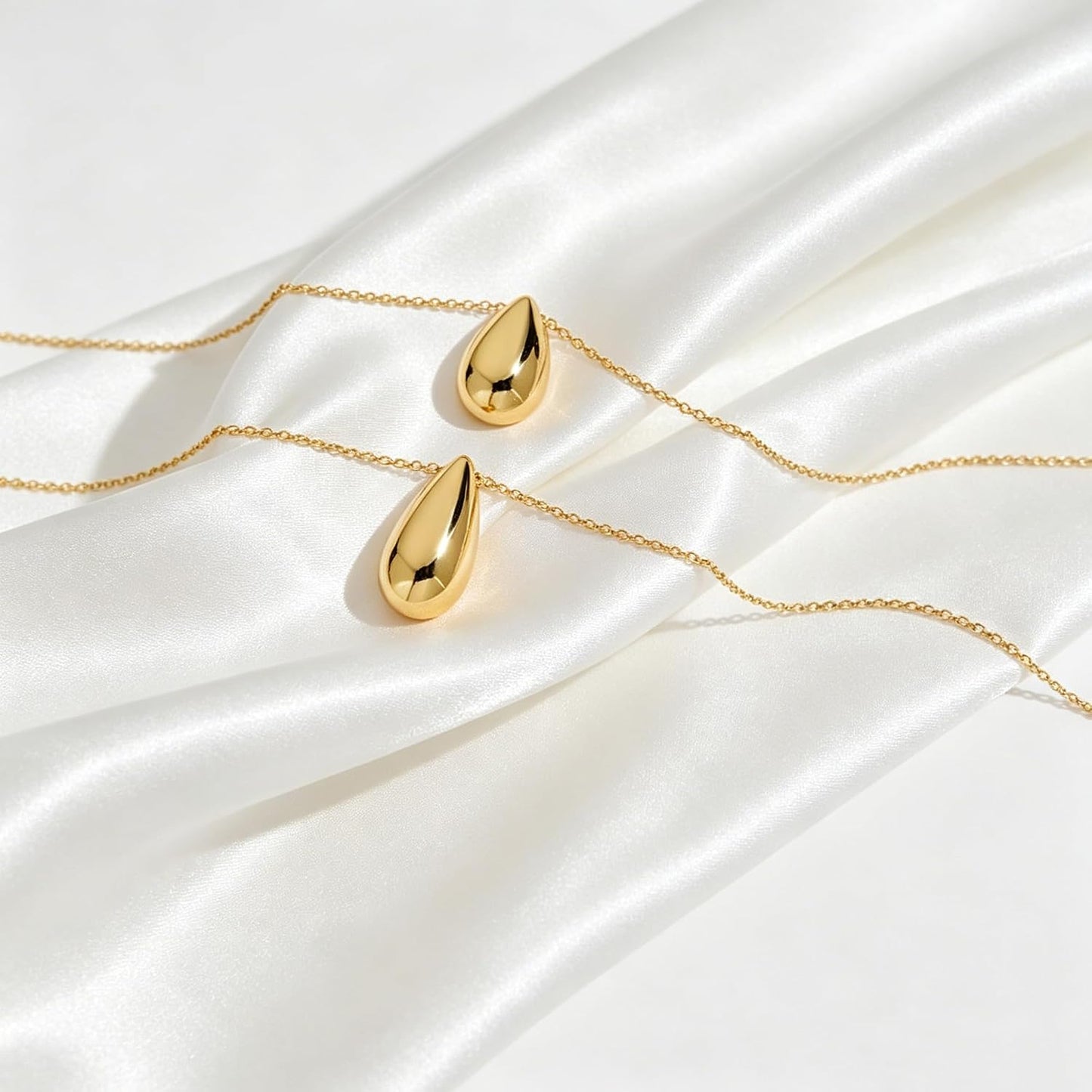 Dainty Gold Layered Necklaces for Women Chunky 14K Gold Plated Teardrop Pendant Necklace Trendy Simple Jewelry Gifts for Women