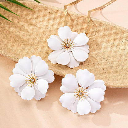 Vintage Flower Necklace Earring Set Gold Snake Chain Necklace Bohemian Red Flowers Choker Necklaces Hypoallergenic Statement Flower Stud Earrings Elegant Bridal Wedding Summer Beach Jewelry