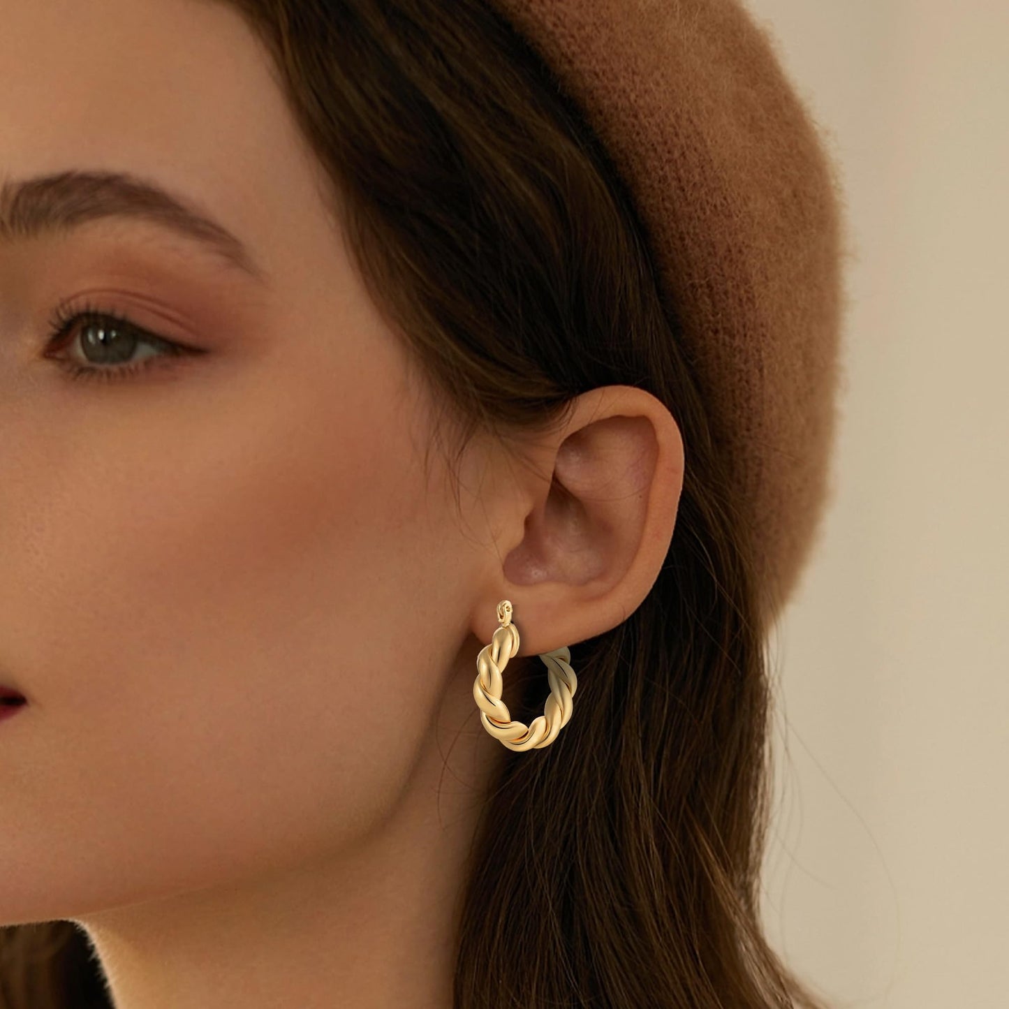 ALLHOLA 6 Pairs 14K Gold Plated Hoop Earrings for Women Trendy Chunky Lightweight Hoop Earrings Multipack Hypoallergenic, Thick Twisted Huggie Hoops Earring Set Jewelry for Gifts