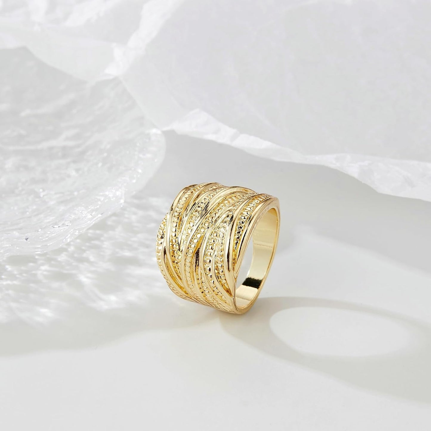 Mytys 2 Tone Intertwined Crossover Statement Ring Fashion Chunky Band Rings for Women Wide Index Finger Rings Costume Jewelry