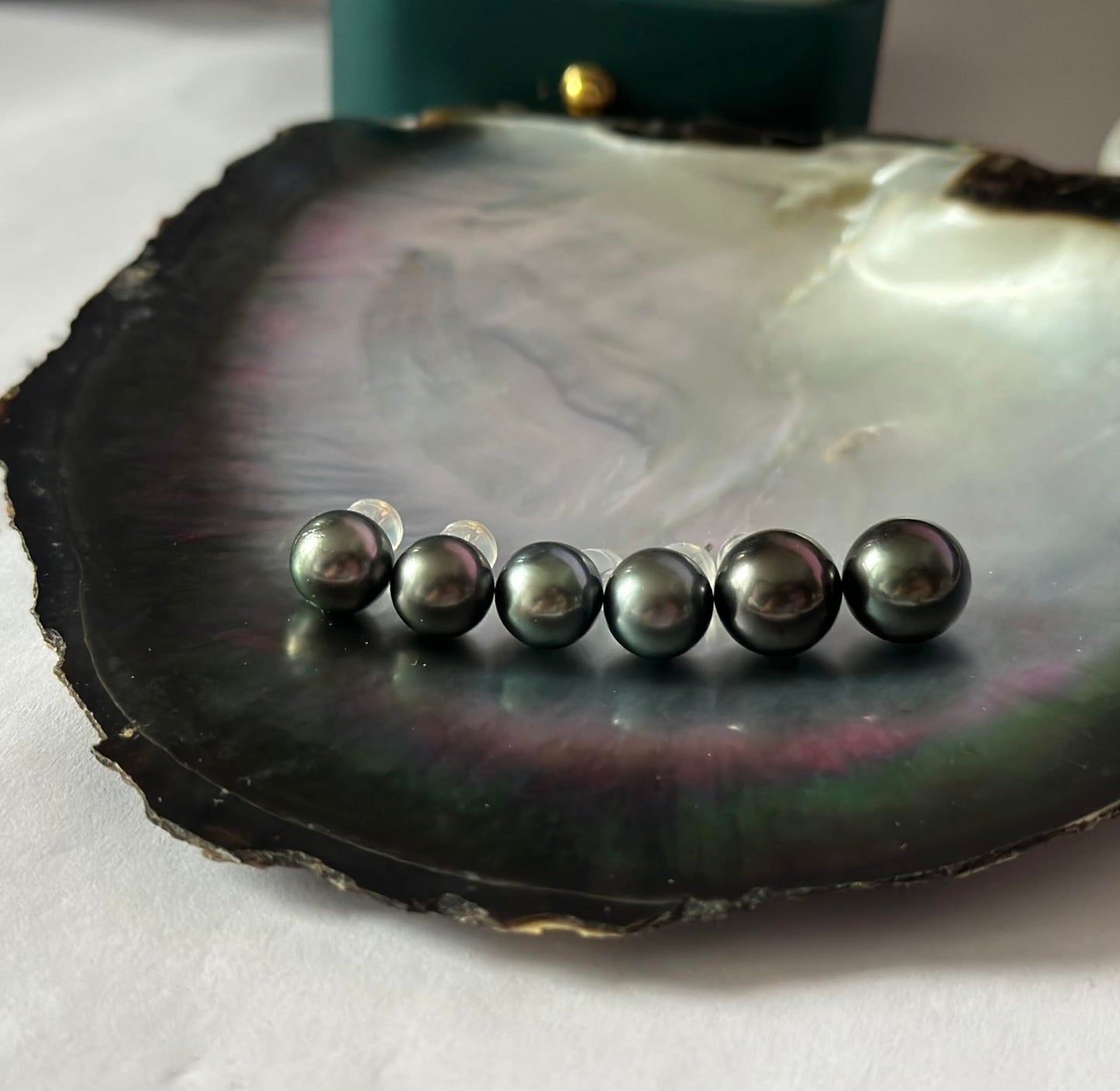 NONNYL Gifts for Wife Anniversary 18K Gold Pearl Stud Earrings for Women- Genuine Handpicked Nature Tahitian Black Pearls Earring- Birthday Christmas Mothers Day Valentine's Day Jewelry Gifts
