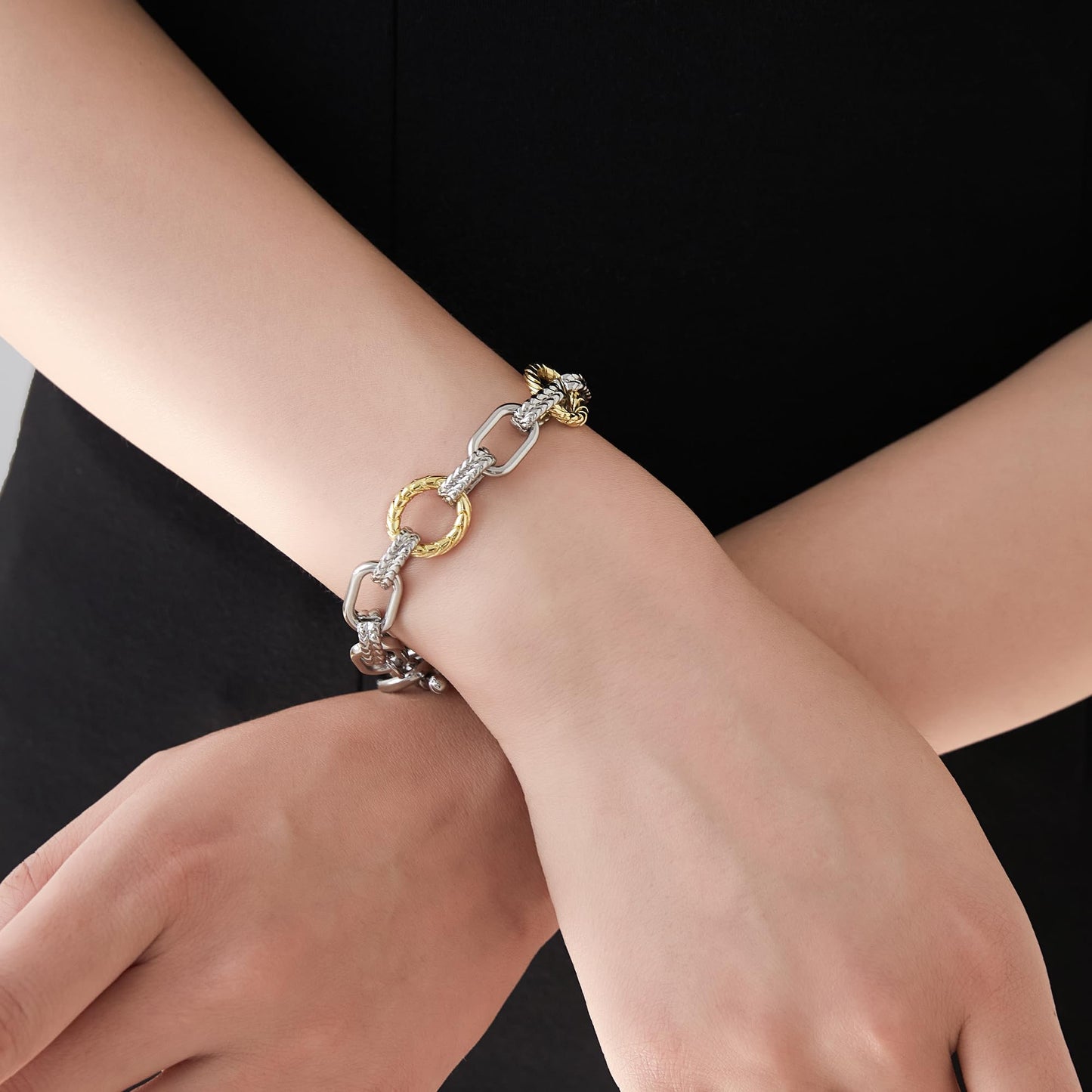 Mytys Chunky Chain Link Bracelet Two-Tone Mixed Metal Textured Toggle Clasp Statement Bangle Bracelet Jewelry for Women Fashion
