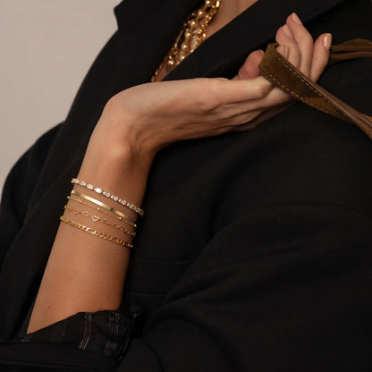 Dainty Simple Gold Bracelets for Women, Stackable Satellite Paperclip Lip Bracelet Set Tiny Lip Dot Chain Box Link for Handmade Gift Minimalist Cute Trendy Jewelry Gold Accessories for Women