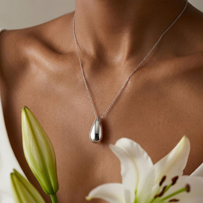 Dainty Gold Layered Necklaces for Women Chunky 14K Gold Plated Teardrop Pendant Necklace Trendy Simple Jewelry Gifts for Women