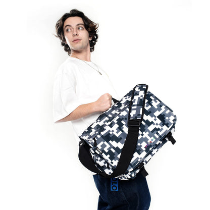 J World New York Thomas Laptop Messenger Bag for Women & Men. Kids Computer Bookbag